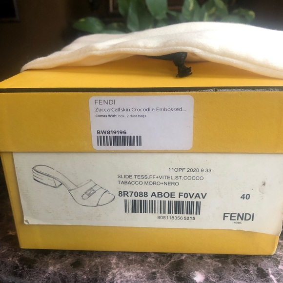 FENDI SANDALS - Picture 8 of 9